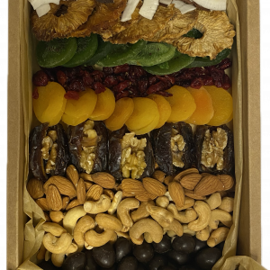 DELUXE NUTS & DRIED FRUITS BOX!